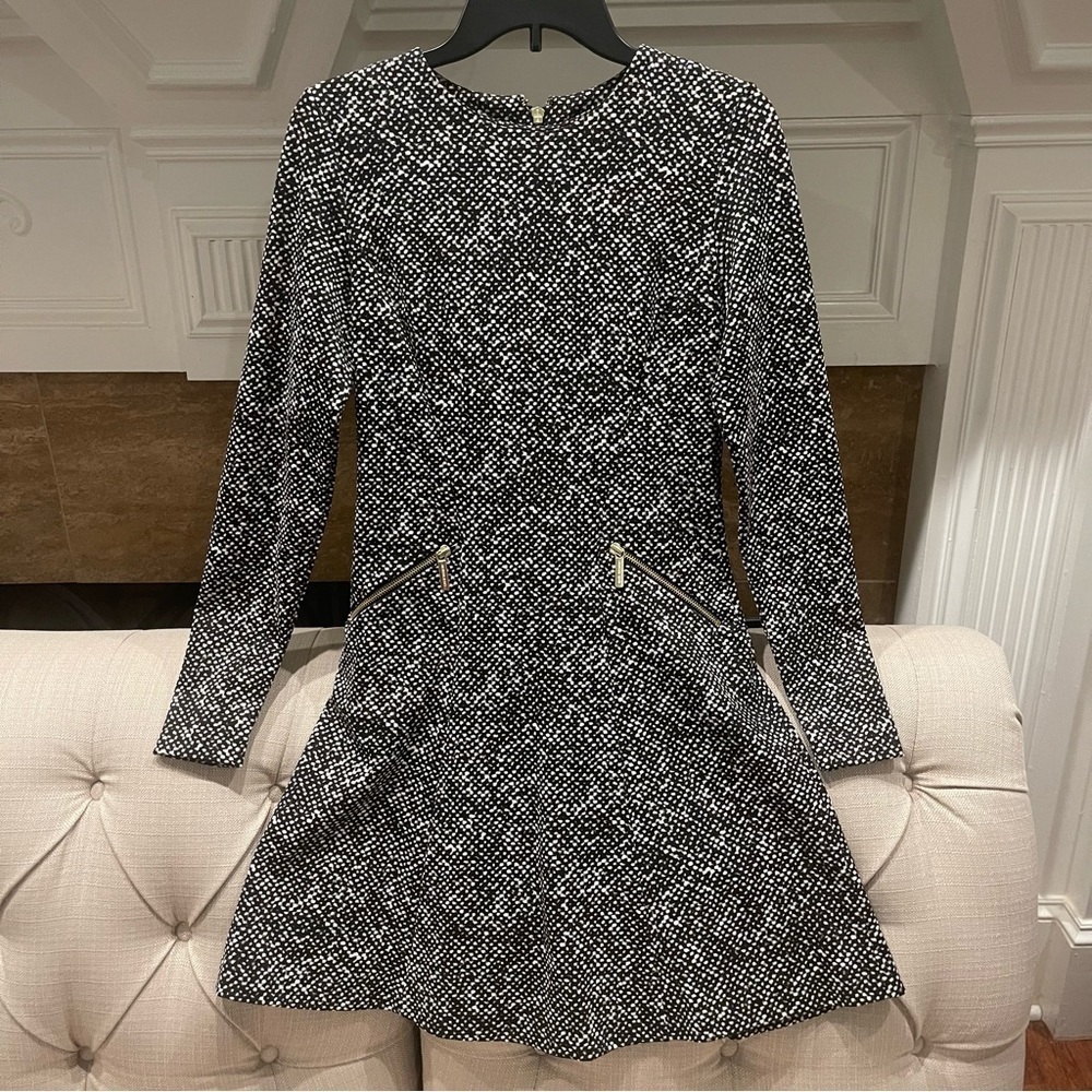 Michael Kors Dress Sz 4 Black and White Snake print pattern Sheath Dress